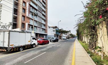 DEPARTAMENTO CON VISTA A LA CALLE – MAYORAZGO CHICO, ATE