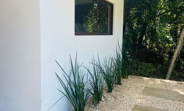 Residencial El Encuentro: Espectacular Casa de 4 Recámaras con Jacuzzi Privado y Doble Altura