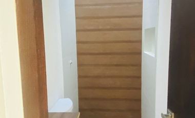 Residencial El Encuentro: Espectacular Casa de 4 Recámaras con Jacuzzi Privado y Doble Altura