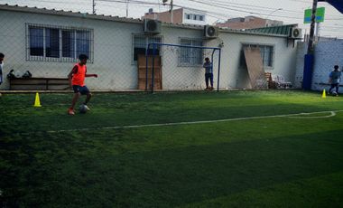 VENDO TERRENO PLANO DE 1094 M2 EN PLENA AVENIDA CARLOS IZAGUIRRE S.M.P