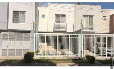 CASA EN RENTA AMUEBLADA EN AV. AGRICOLA