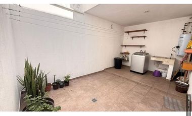 CASA EN RENTA AMUEBLADA EN AV. AGRICOLA