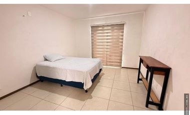 CASA EN RENTA AMUEBLADA EN AV. AGRICOLA