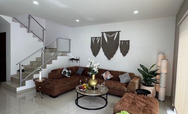 270 m² en Cancún – Residencial Aqua con Alta Plusvalía y Alberca Privada  Ideal para Vivir o Invertir