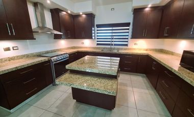 Renta Casa de 3 recámaras Amueblada y equipada en Puente Real, Ciudad Obregón