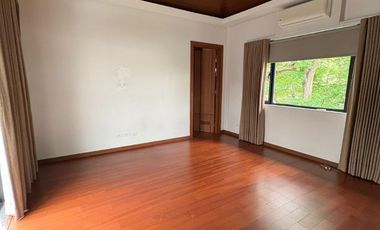 FOR LEASE — Multi-Level Home Townhouse Unit in Addition Hills, Mandaluyong (P120K)