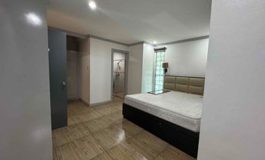 2Bedrooms in Salcedo Makati