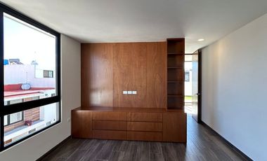 CASA EN VENTA CERCA DE FORJADORES Y PLAZA SAN DIEGO | ROOF GARDEN  4 RECÁMARAS  TECNOLOGÍACASA EN VENTA CERCA DE FORJADORES Y PLAZA SAN DIEGO  ROOF G