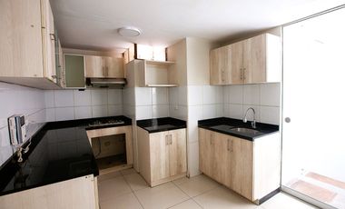 VENTA DE DEPARTAMENO DE DOS DORMITORIO  EN SEGUNDO PISO / INCLUYE COCHERA