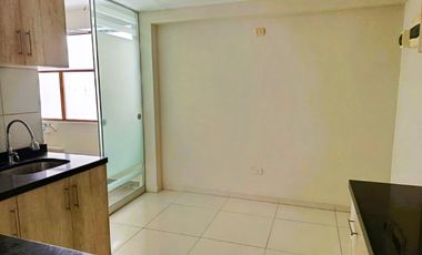 VENTA DE DEPARTAMENO DE DOS DORMITORIO  EN SEGUNDO PISO / INCLUYE COCHERA