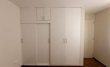 VENTA DE DEPARTAMENO DE DOS DORMITORIO  EN SEGUNDO PISO / INCLUYE COCHERA