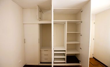 VENTA DE DEPARTAMENO DE DOS DORMITORIO  EN SEGUNDO PISO / INCLUYE COCHERA