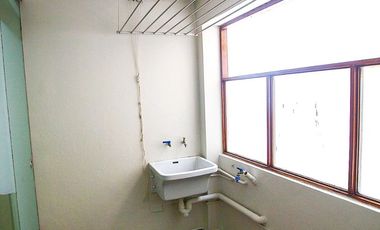 VENTA DE DEPARTAMENO DE DOS DORMITORIO  EN SEGUNDO PISO / INCLUYE COCHERA