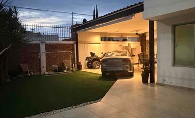 Renta de Casa para oficinas , negocio,