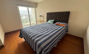 Vendo Hermoso Duplex 256 m2 Av. Derby Surco