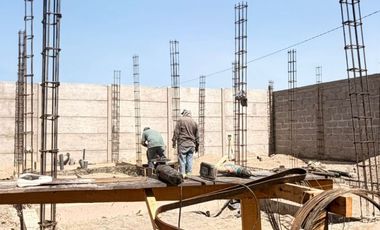 Venta Terreno 400 m² con Casa en construcción Valle Lluta