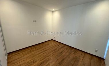 Altos de Juriquilla, se renta departamento con Vista Panorámica. FVR - Querétaro