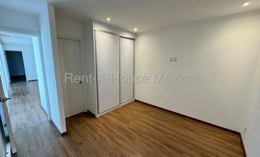 Altos de Juriquilla, se renta departamento con Vista Panorámica. FVR - Querétaro