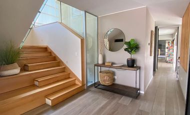 VENTA ESPECTACULAR CASA MEDITERRÁNEA EN EXCLUSIVO CONDOMINIO PIEDRA ROJA – DISEÑO VANGUARDISTA, LUJO Y FUNCIONALIDAD - 5D + 5B + SERVICIOS + PISCINA