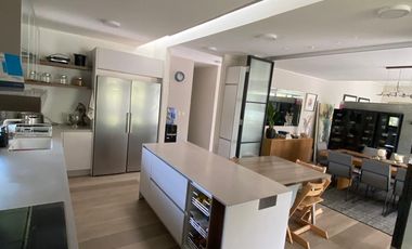 VENTA ESPECTACULAR CASA MEDITERRÁNEA EN EXCLUSIVO CONDOMINIO PIEDRA ROJA – DISEÑO VANGUARDISTA, LUJO Y FUNCIONALIDAD - 5D + 5B + SERVICIOS + PISCINA