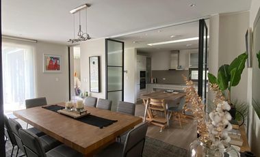 VENTA ESPECTACULAR CASA MEDITERRÁNEA EN EXCLUSIVO CONDOMINIO PIEDRA ROJA – DISEÑO VANGUARDISTA, LUJO Y FUNCIONALIDAD - 5D + 5B + SERVICIOS + PISCINA