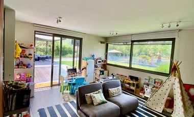 VENTA ESPECTACULAR CASA MEDITERRÁNEA EN EXCLUSIVO CONDOMINIO PIEDRA ROJA – DISEÑO VANGUARDISTA, LUJO Y FUNCIONALIDAD - 5D + 5B + SERVICIOS + PISCINA