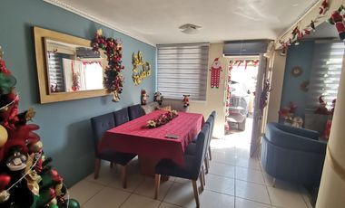 Casa en Mucho Lote 1 etapa 3 calle principal