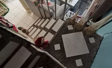 Casa en Mucho Lote 1 etapa 3 calle principal