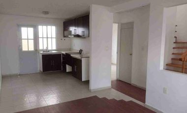 Casa en venta de 2 pisos, en el Fracc. Colinas de Plata, en la zona oriente de la ciudad de Pachuca, Hidalgo.