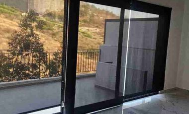 hermosa casa nueva en renta