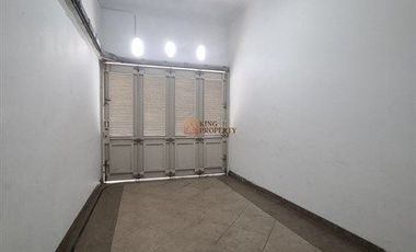 Disewakan Rumah 3 Lantai Tomang Rawa Kepa Raya Desain Modern Minimalis Tropis, Depan Jalan Raya Dekat Tol & Central Park