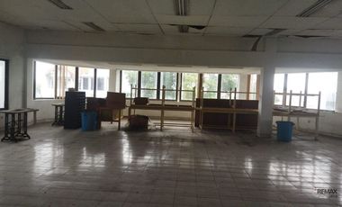 Gedung Komersil 4 Lantai Disewakan, di Imam Bonjol, Denpasar Area