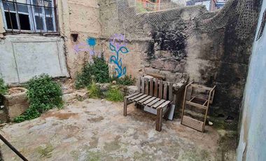 Se arrienda Casona 2 pisos y 3 dormitorios en Cerro Florida Valparaíso.