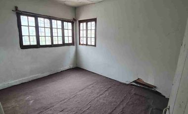 Se arrienda Casona 2 pisos y 3 dormitorios en Cerro Florida Valparaíso.