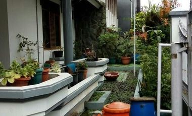 BU*JARANG ADA*DIJUAL RUMAH TERAWAT DI SAYAP BATUNUNGGAL INDAH KOTA BANDUNG