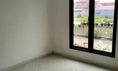 Minimum 2-year minimalist 2-story house for sale in Pemecutan area