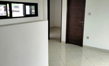 Minimum 2-year minimalist 2-story house for sale in Pemecutan area