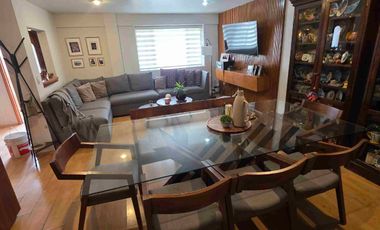 Casa de 3 pisos en esquina en venta, al sur de la ciudad de Pachuca, en Mineral de la Reforma, Hidalgo.