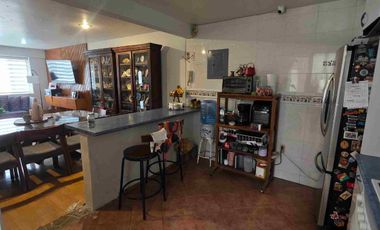 Casa de 3 pisos en esquina en venta, al sur de la ciudad de Pachuca, en Mineral de la Reforma, Hidalgo.