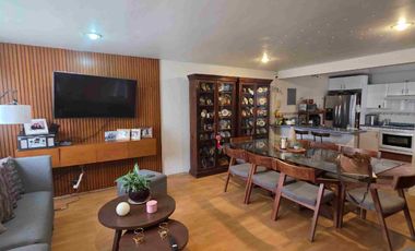 Casa de 3 pisos en esquina en venta, al sur de la ciudad de Pachuca, en Mineral de la Reforma, Hidalgo.