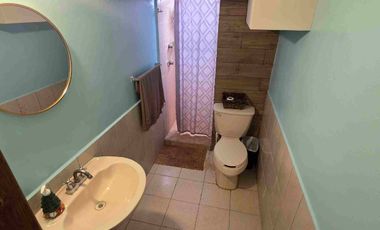 Casa de 3 pisos en esquina en venta, al sur de la ciudad de Pachuca, en Mineral de la Reforma, Hidalgo.