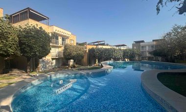 Casa en condominio con alberca y vigilancia