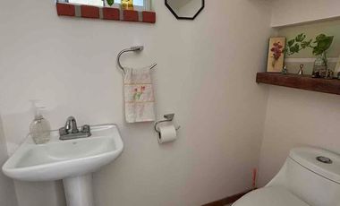 Casa en condominio con alberca y vigilancia