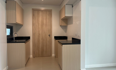 Live in Style - Brand New Unit in CALLISTO