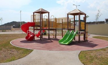 Departamento en planta baja con 1 recámara y amenidades. RENTA - El Mirador Querétaro