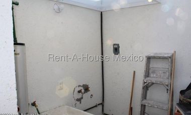 Departamento en planta baja con 1 recámara y amenidades. RENTA - El Mirador Querétaro