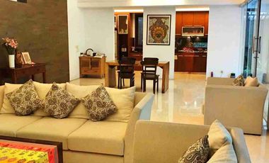 Sewa Rumah Modern 2 Lantai di Permata Hijau 4+1 BR Unfurnished