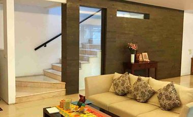 Sewa Rumah Modern 2 Lantai di Permata Hijau 4+1 BR Unfurnished