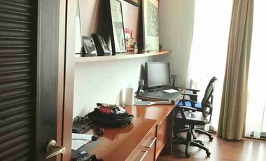 Sewa Rumah Modern 2 Lantai di Permata Hijau 4+1 BR Unfurnished