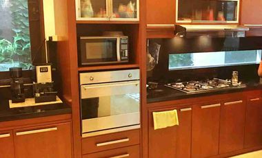 Sewa Rumah Modern 2 Lantai di Permata Hijau 4+1 BR Unfurnished